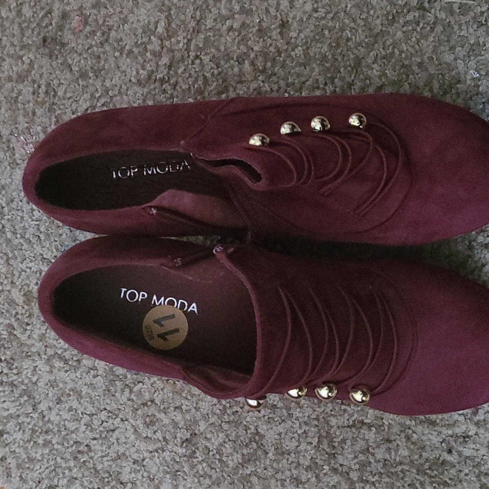 Shoe